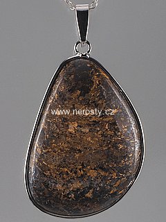 bronzite, pendant